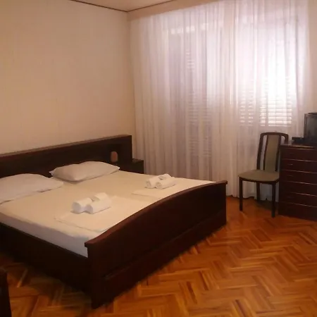 Karolin Guest house 3*